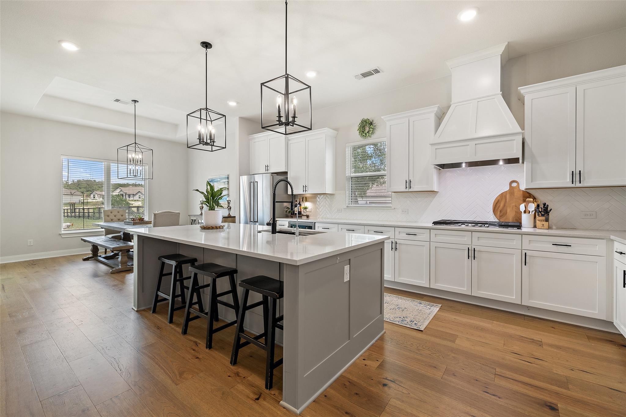 803 Spicewood Trails DR