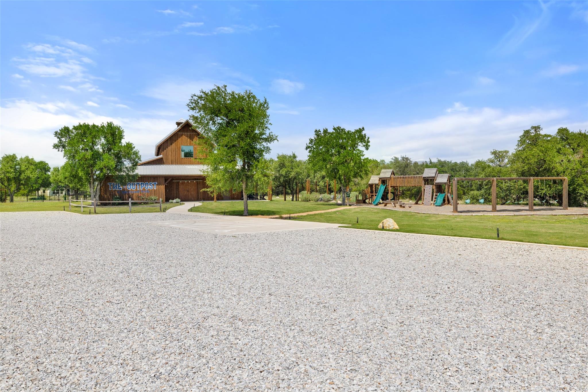 803 Spicewood Trails DR