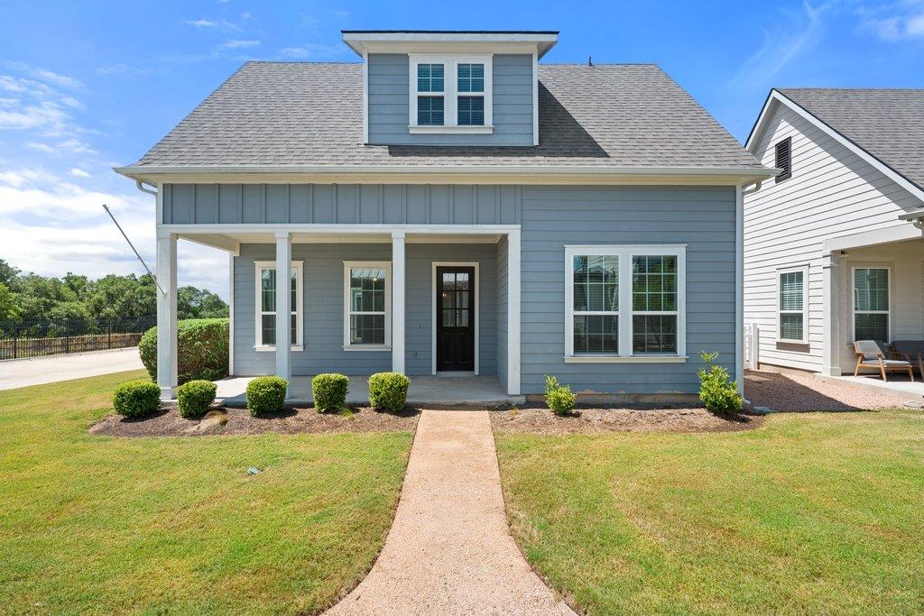 1166 Grant Wood Ave