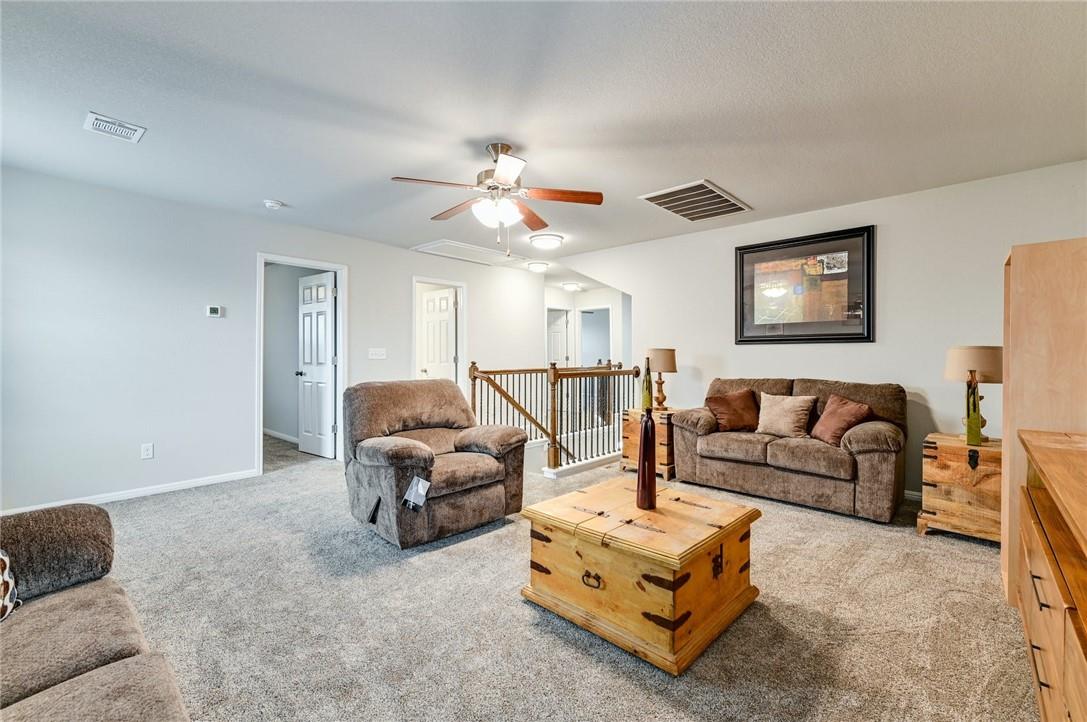 400 Lewisville LN