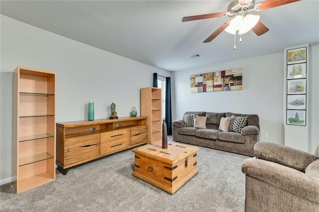 400 Lewisville LN