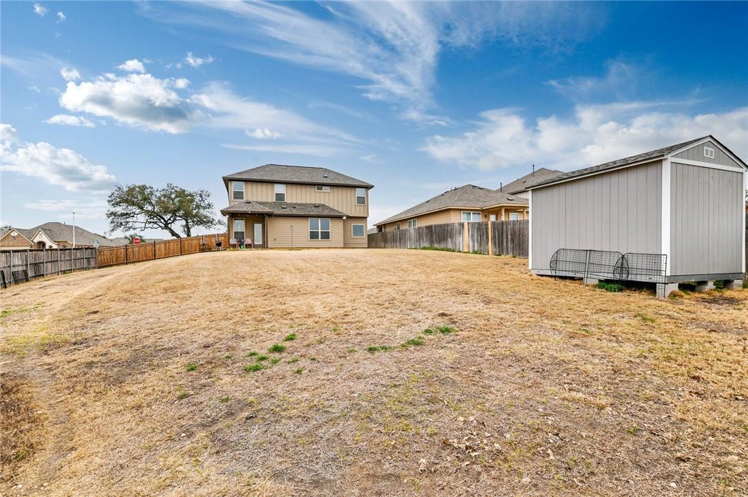 400 Lewisville LN