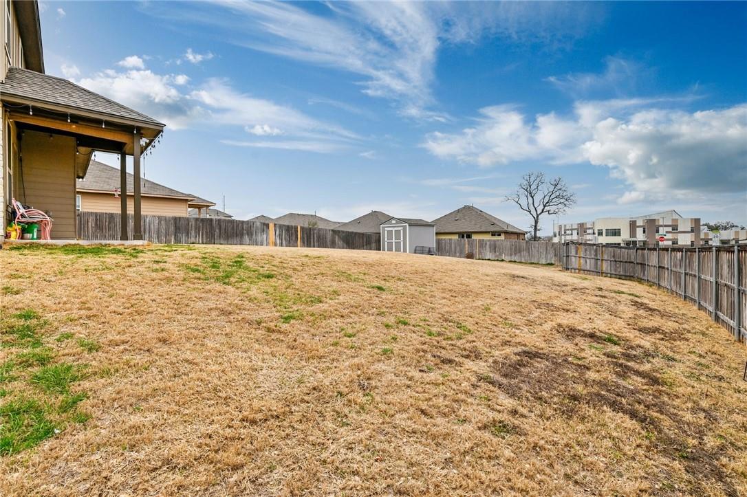 400 Lewisville LN