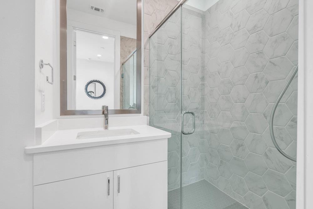 2505 Bluebonnet Ave # 5