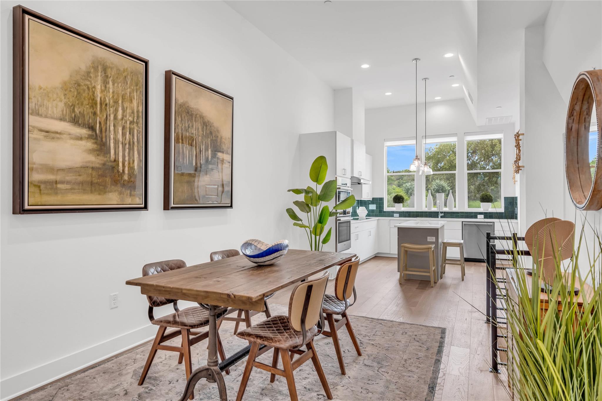 2505 Bluebonnet Ave # 5