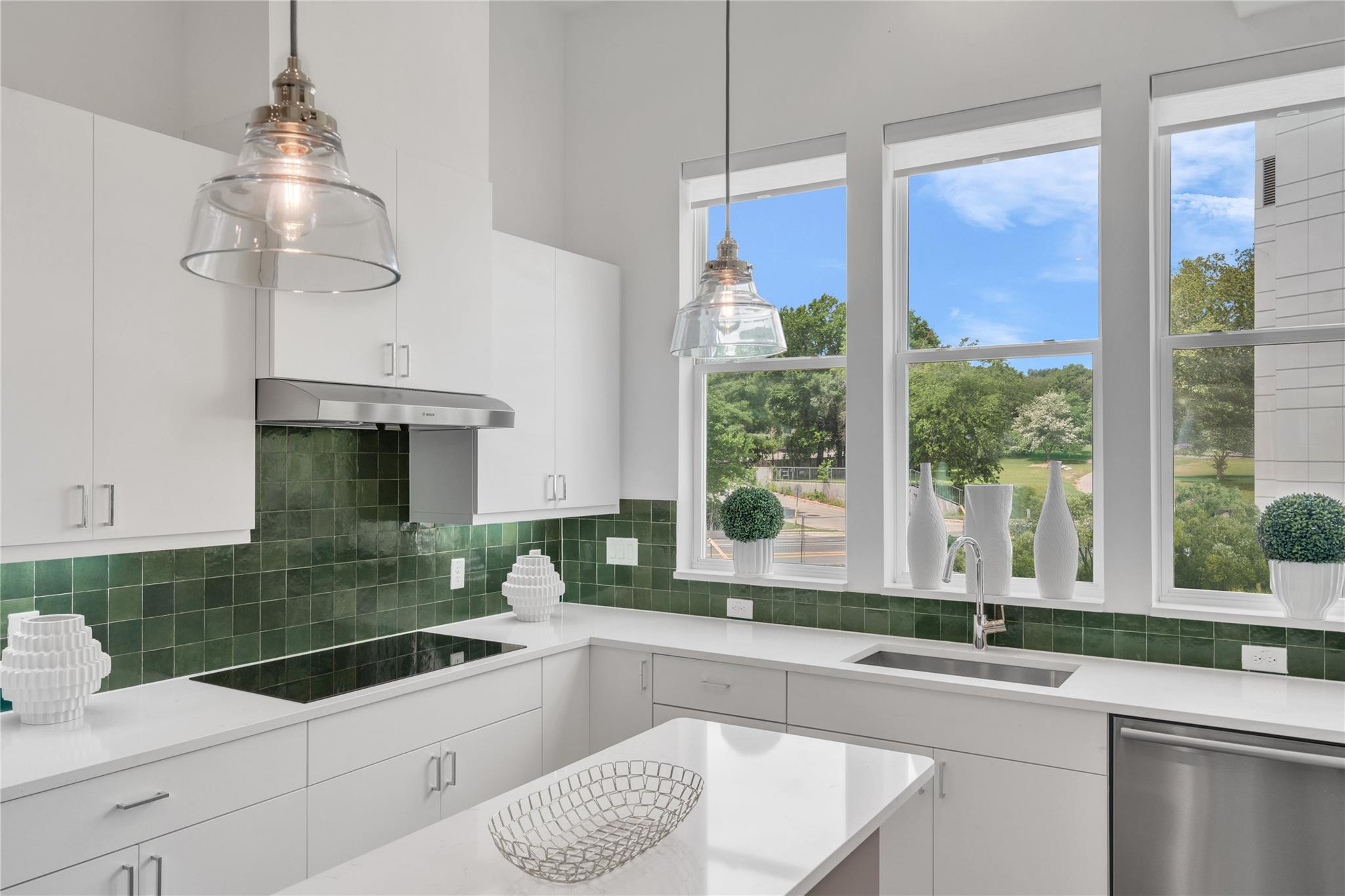 2505 Bluebonnet Ave # 5