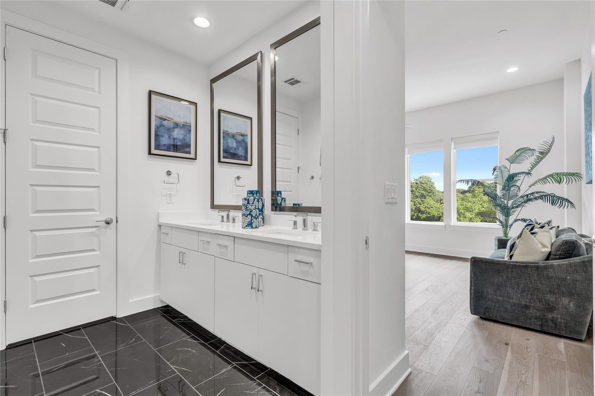 2505 Bluebonnet Ave # 5