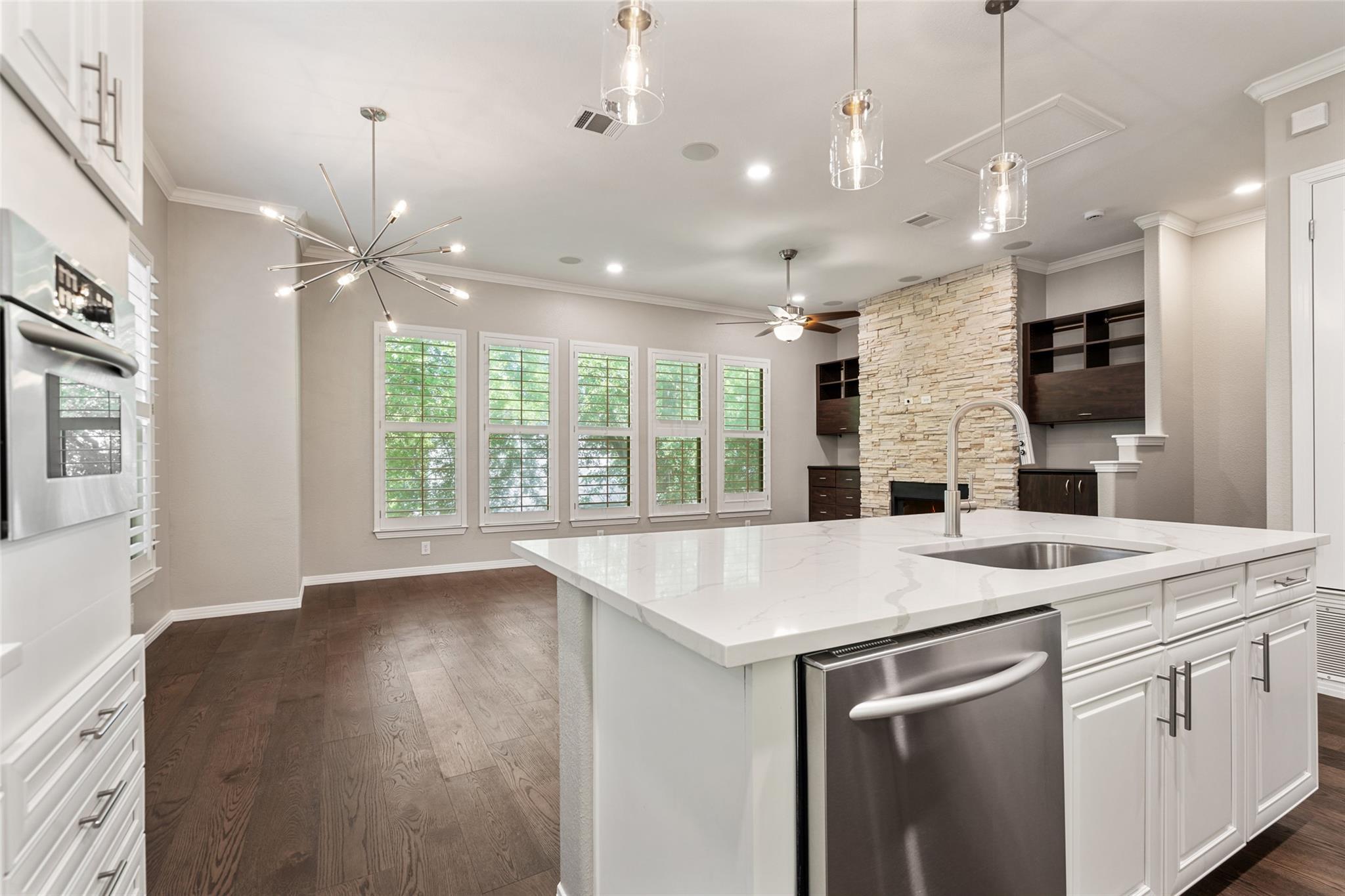 1115 Kinney Ave # 42