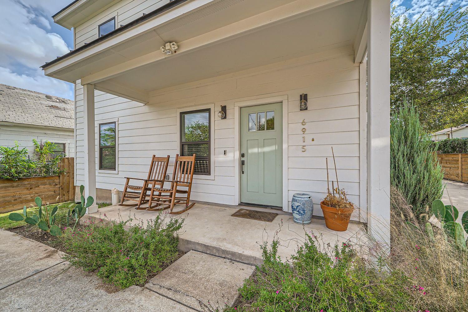 6915 Carver Ave # 1