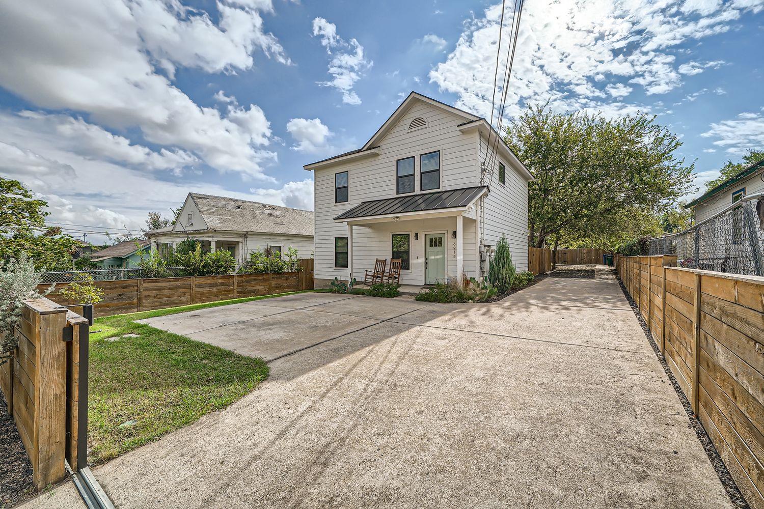 6915 Carver Ave # 1