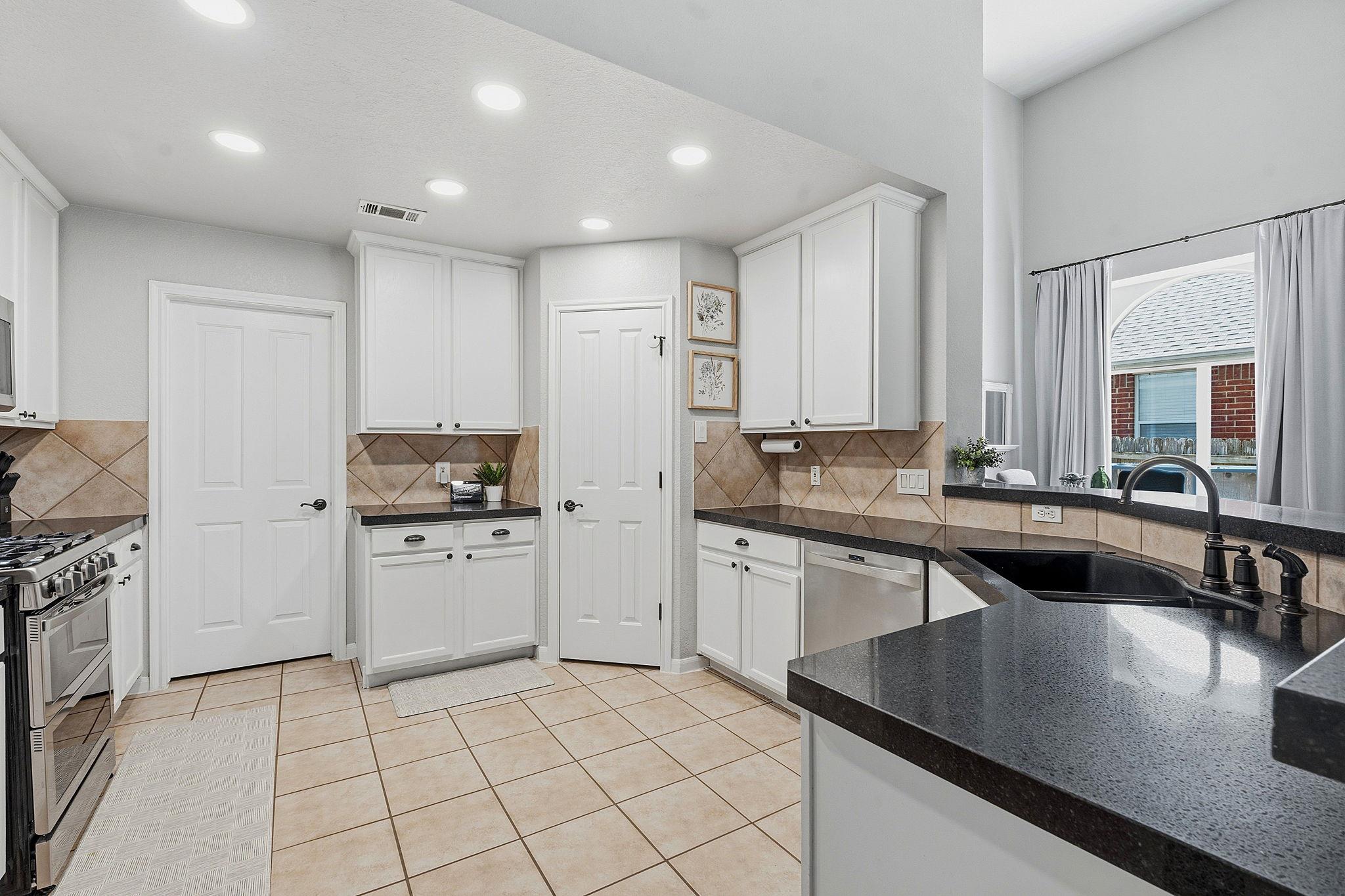8703 Priest River DR
