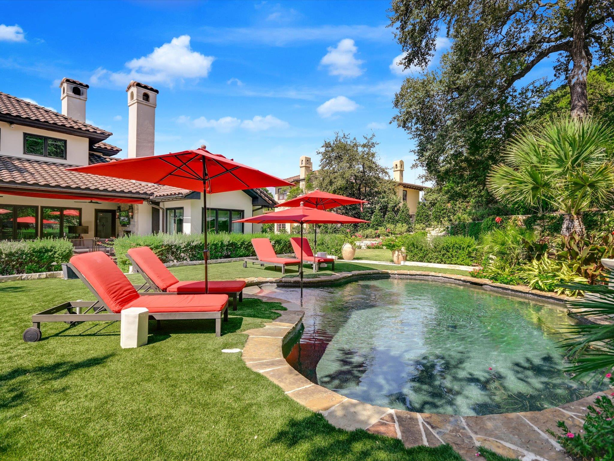 624 Logans Ln LN