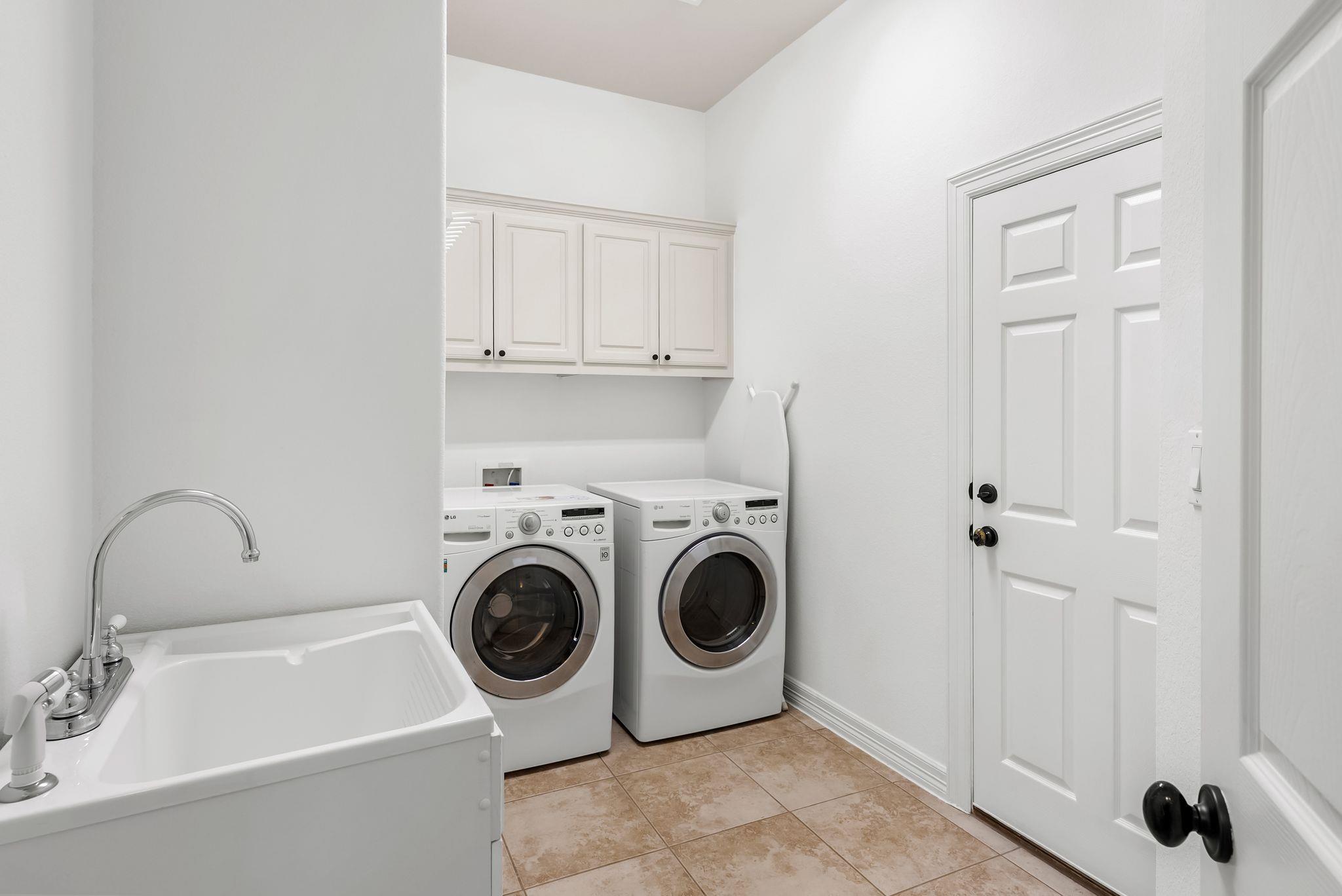 13100 Country Trails LN