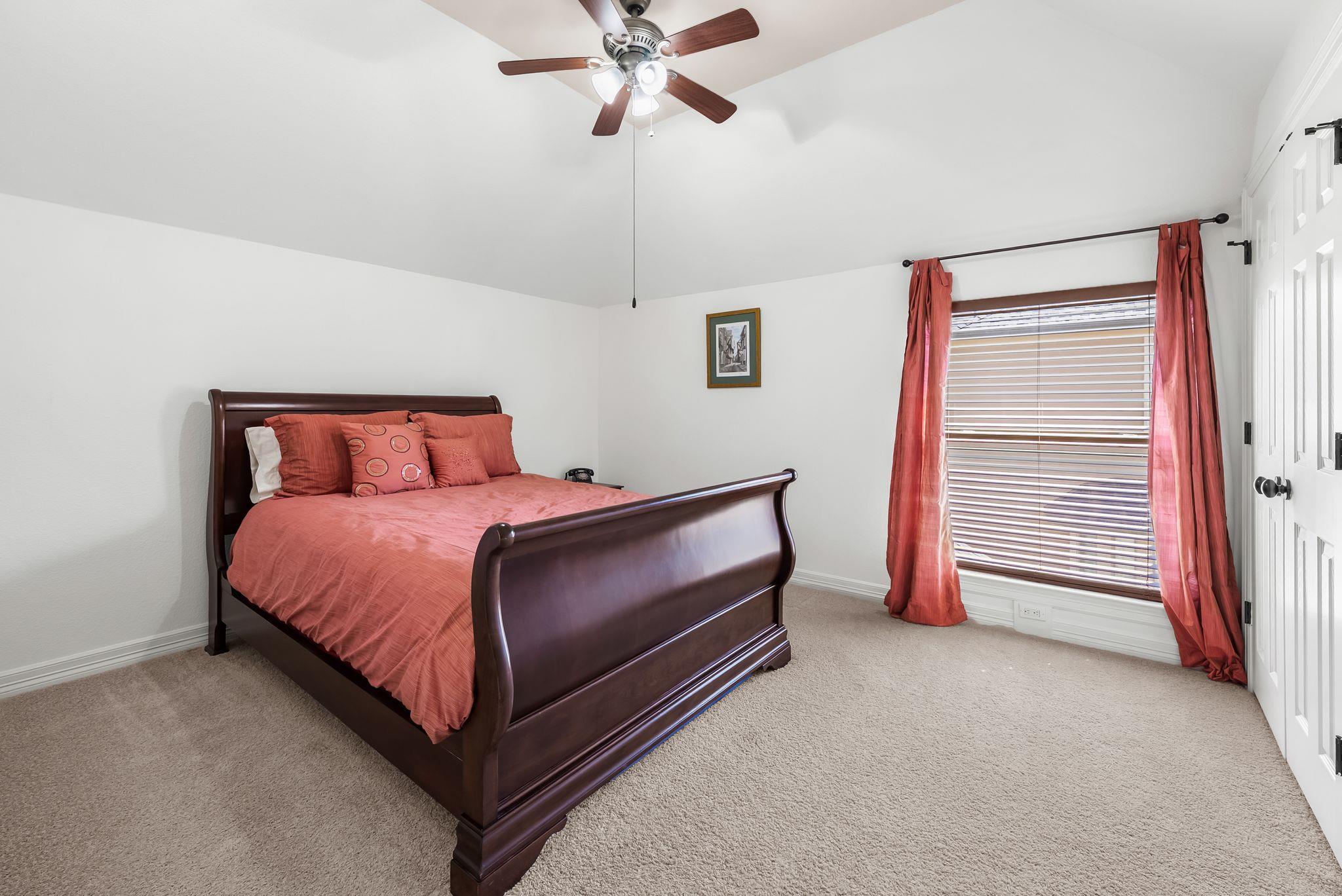 13100 Country Trails LN