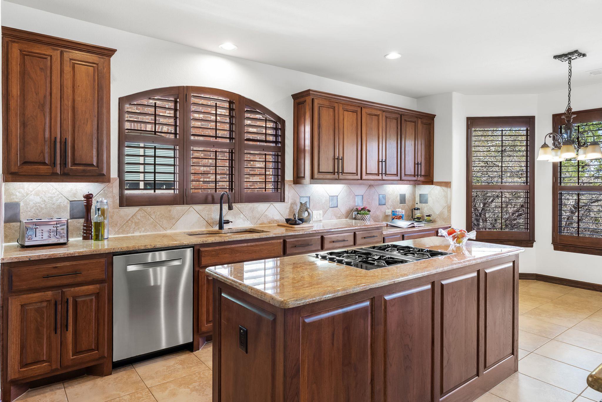 13100 Country Trails LN