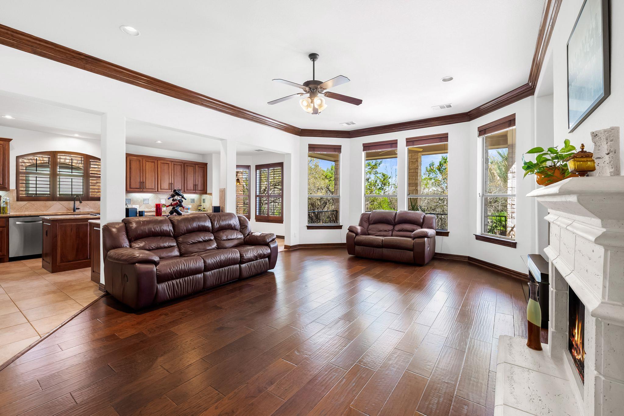 13100 Country Trails LN