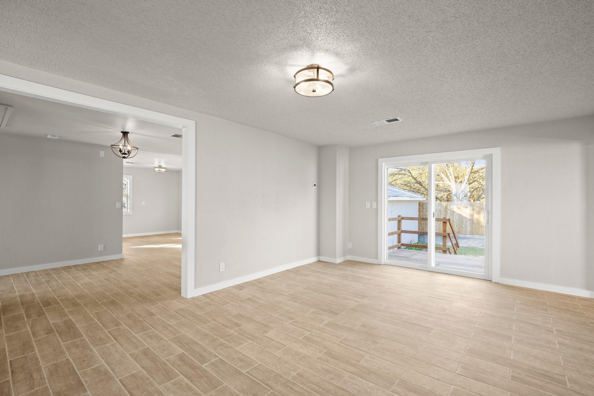 402 Twin Elm DR