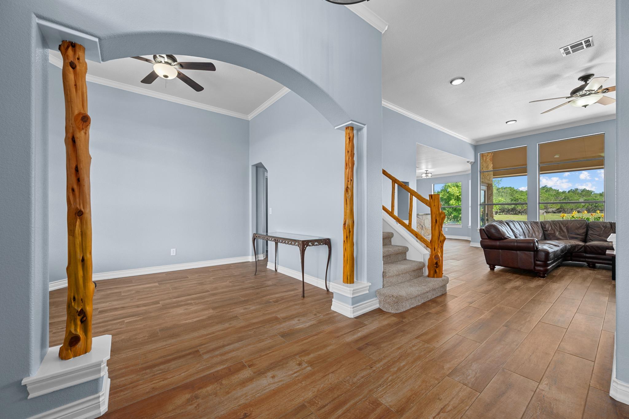 140 N Encino XING