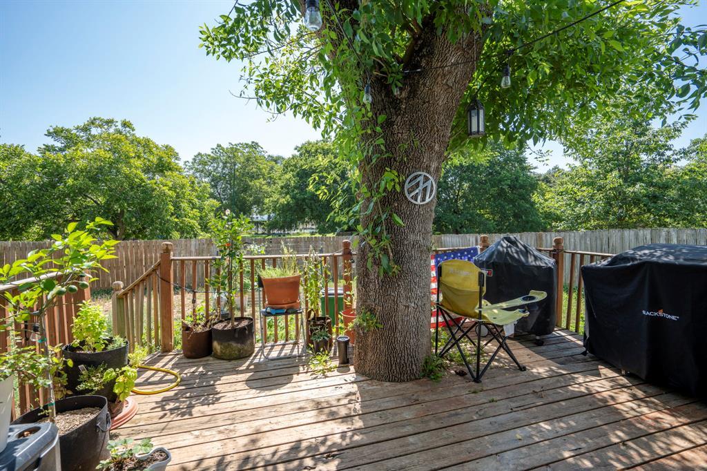2656 Piping Rock TRL