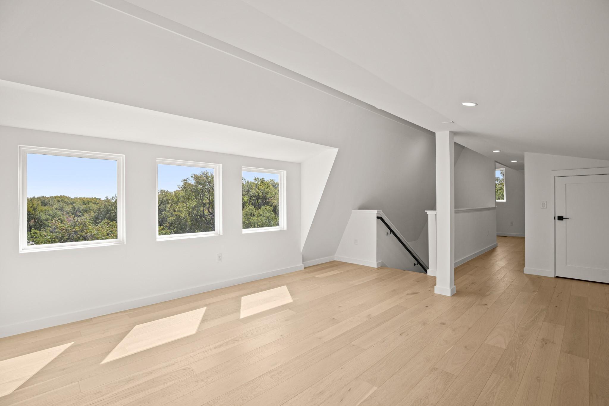 1714 Woodland Ave # 1