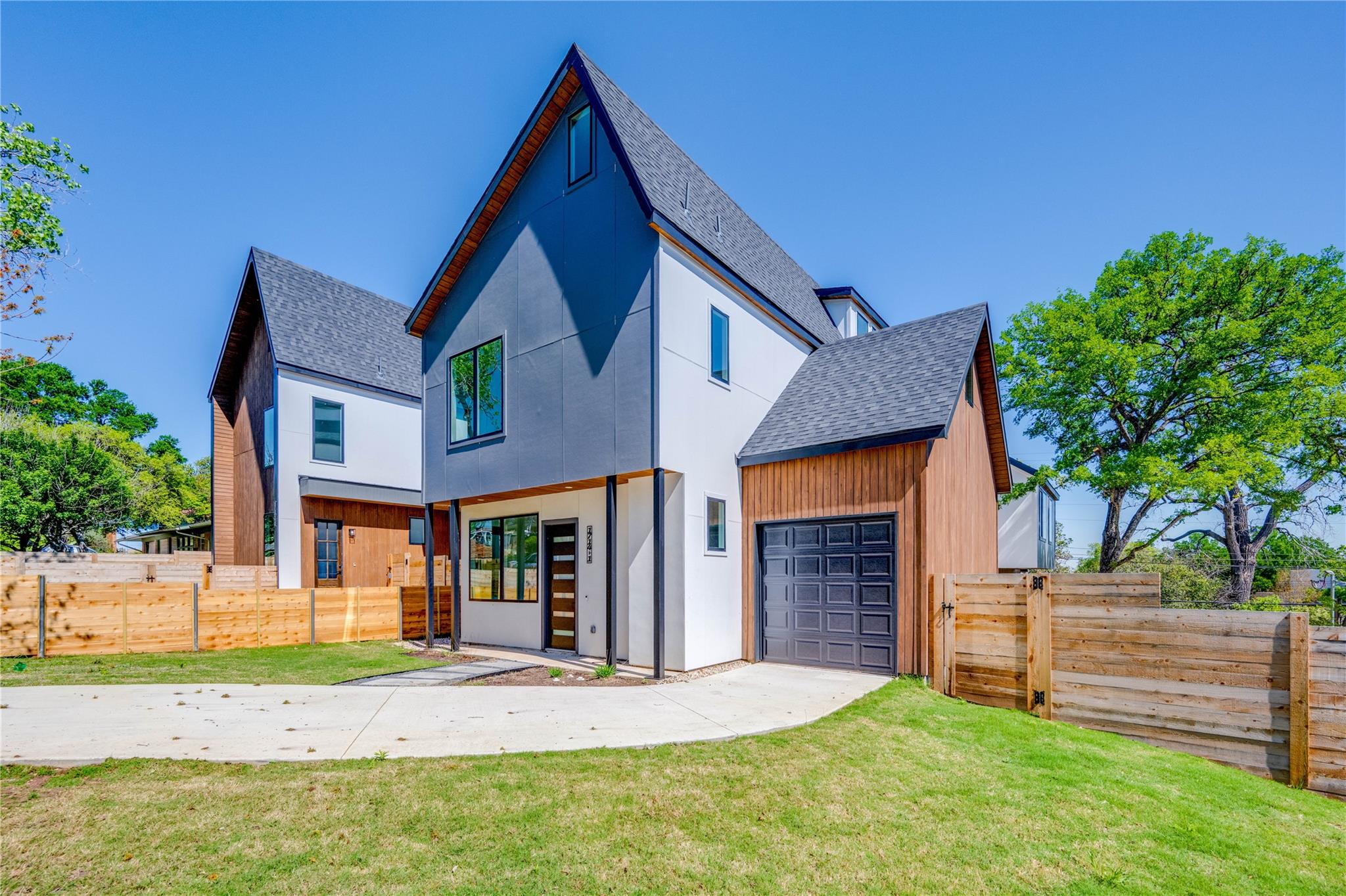 1714 Woodland Ave # 1