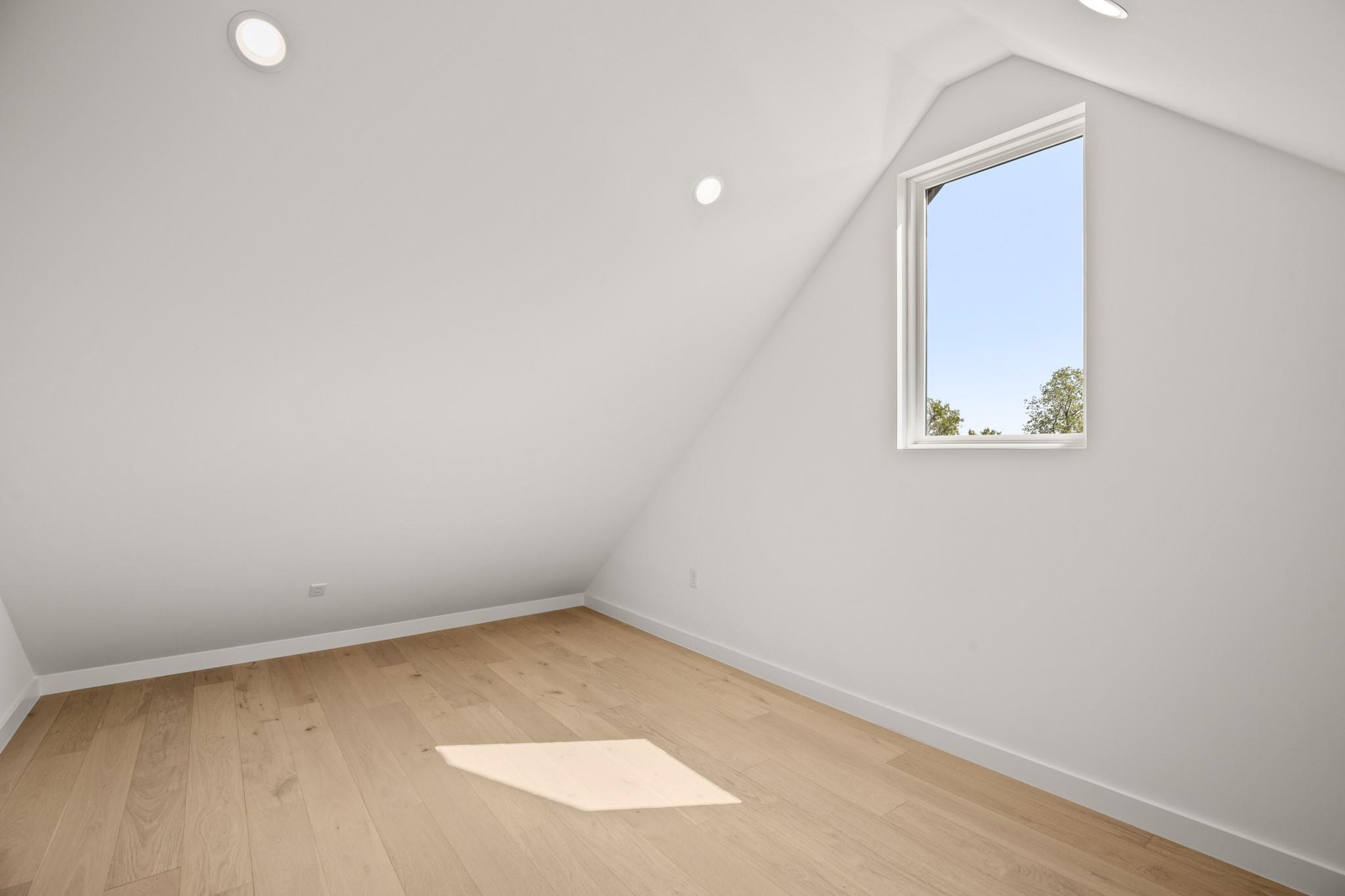 1714 Woodland Ave # 1