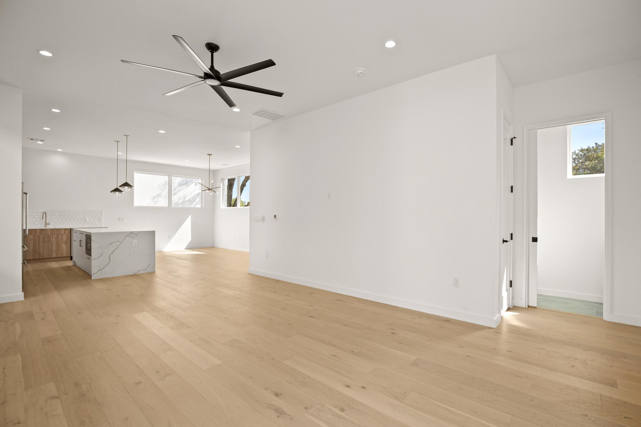 1714 Woodland Ave # 1