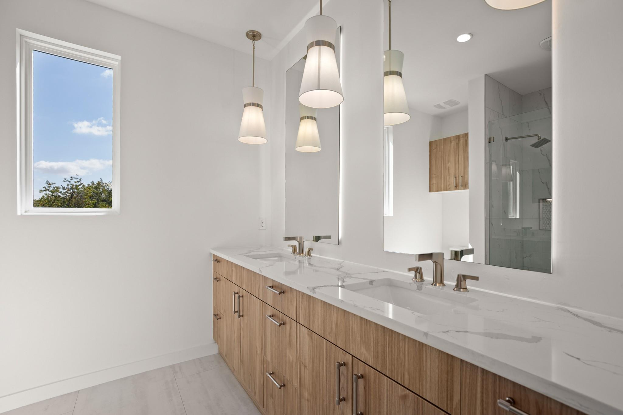 1714 Woodland Ave # 1