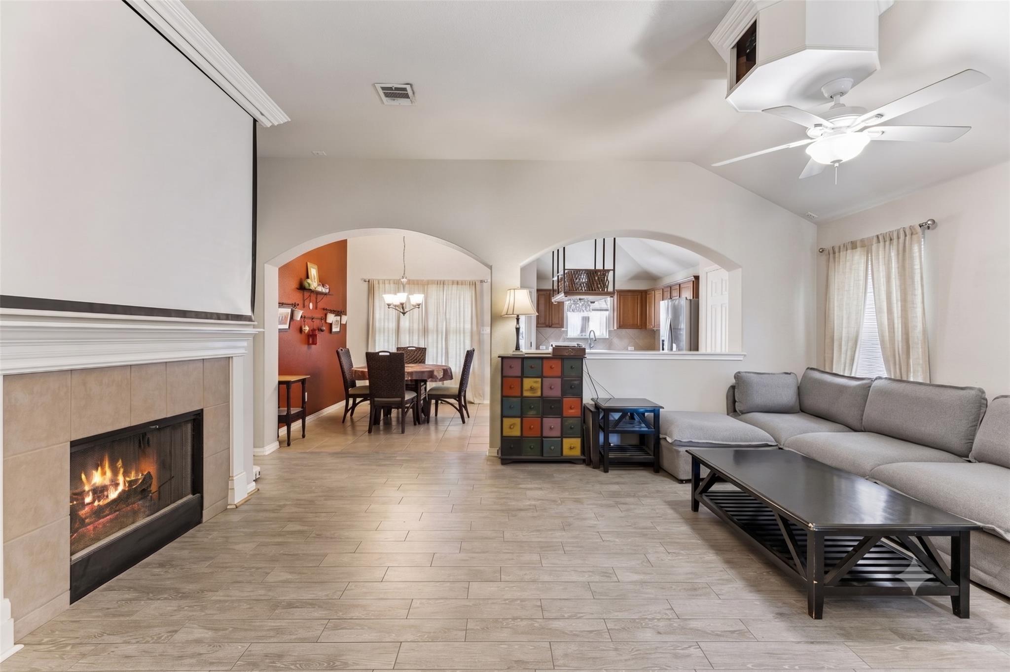 2106 Narrow Glen PKWY