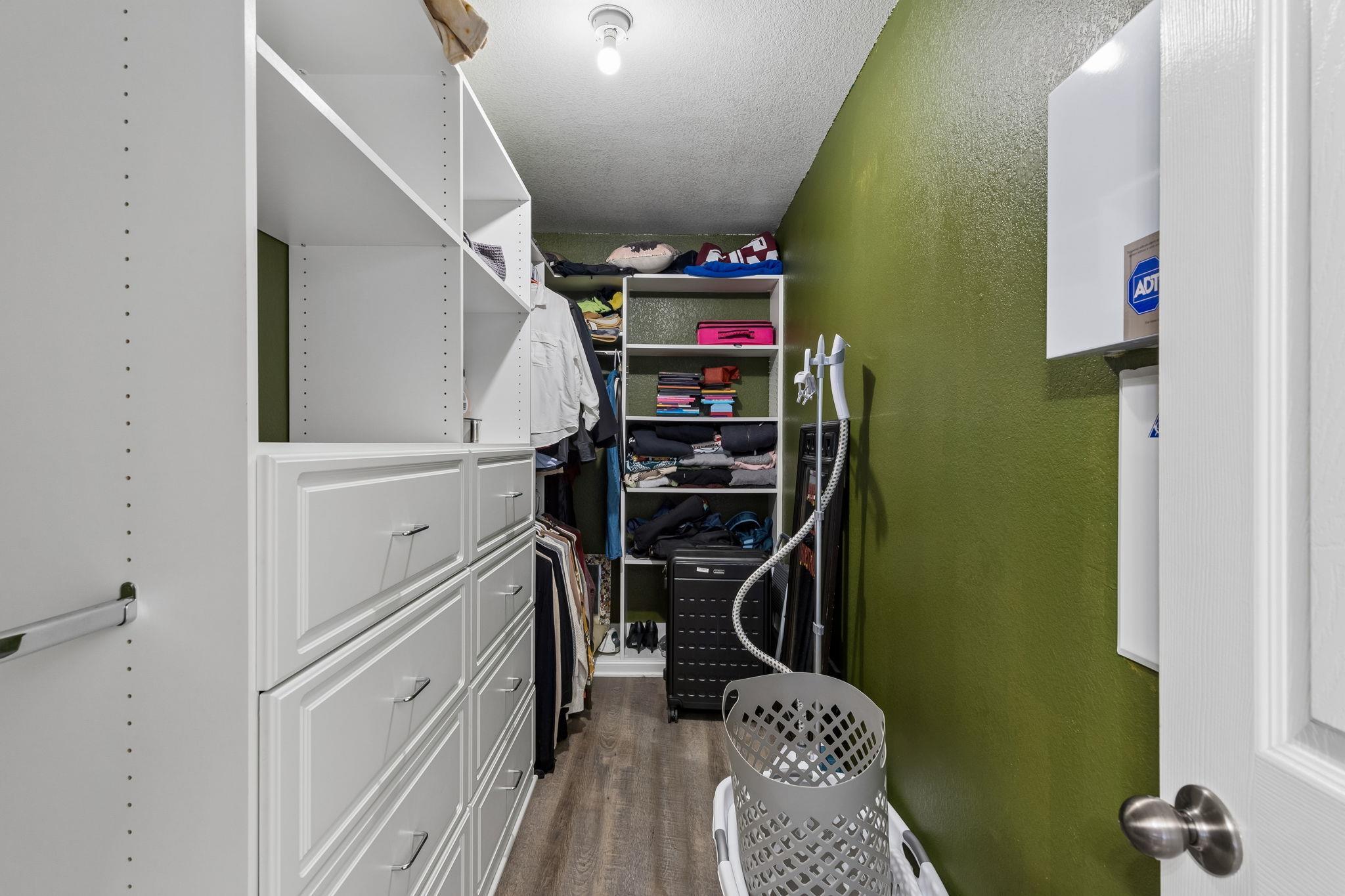 2106 Narrow Glen PKWY