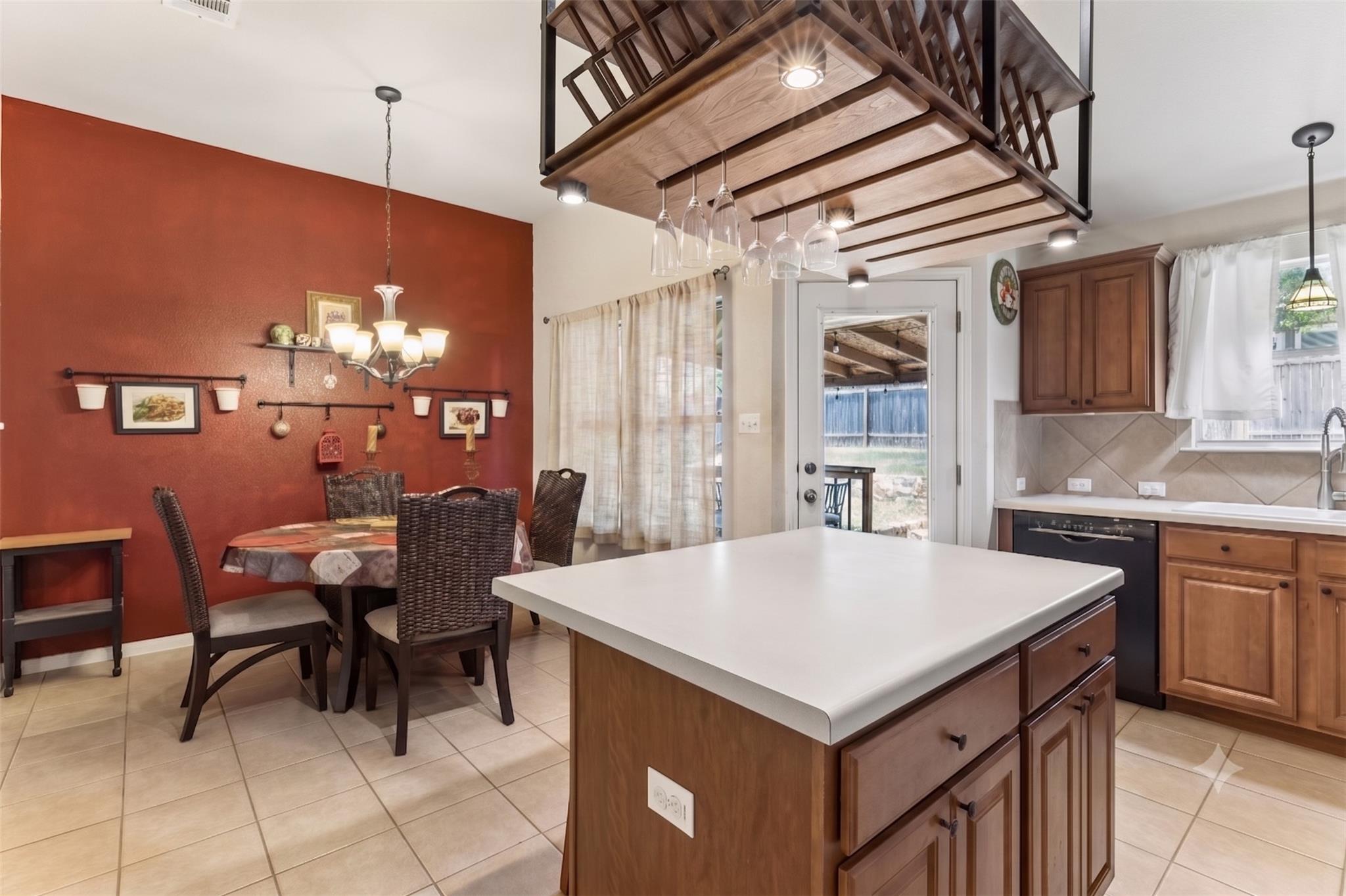 2106 Narrow Glen PKWY