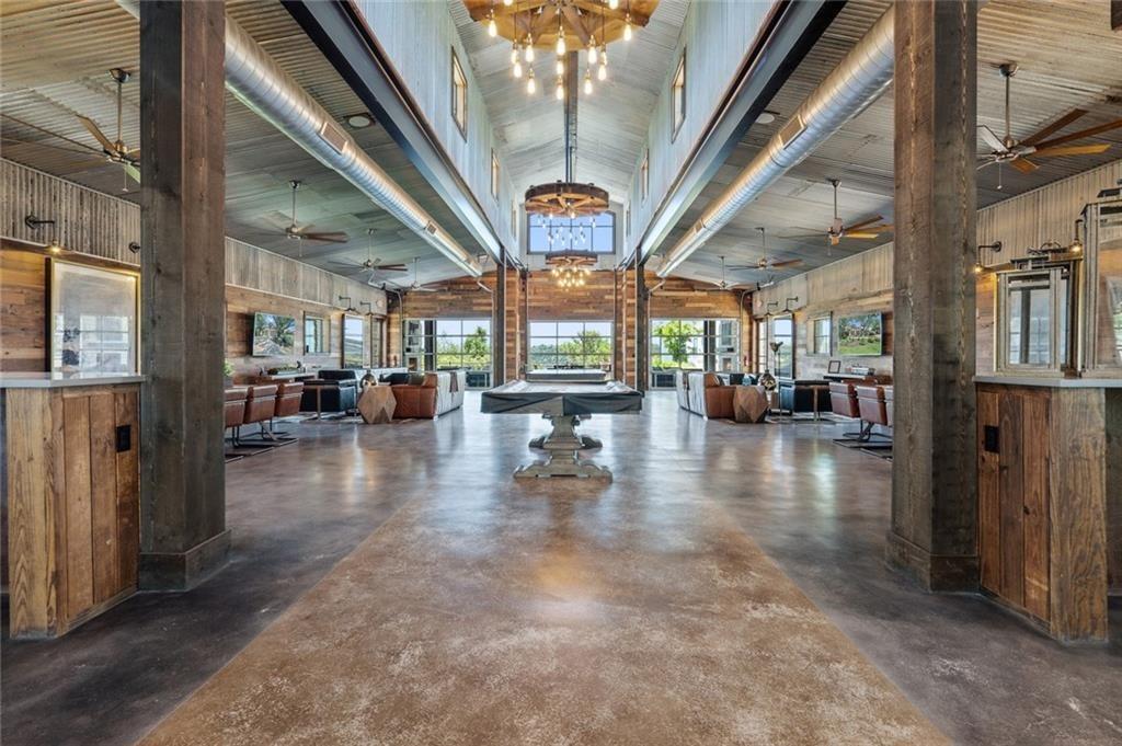 2113 Barbaro WAY # 16