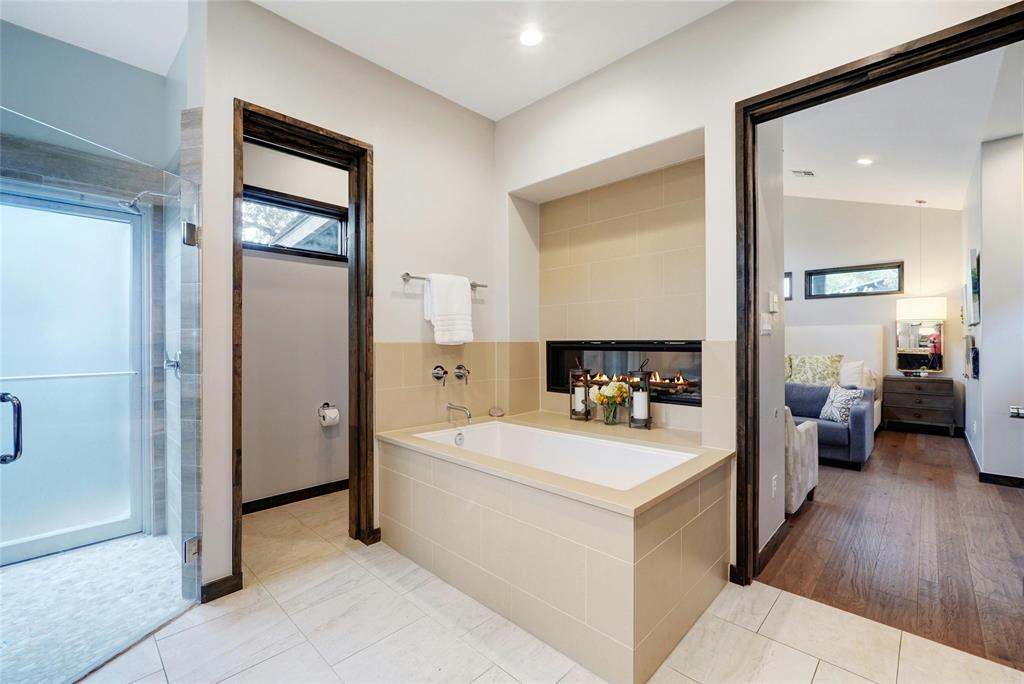 2113 Barbaro WAY # 16