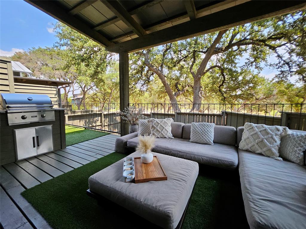 2113 Barbaro WAY # 16