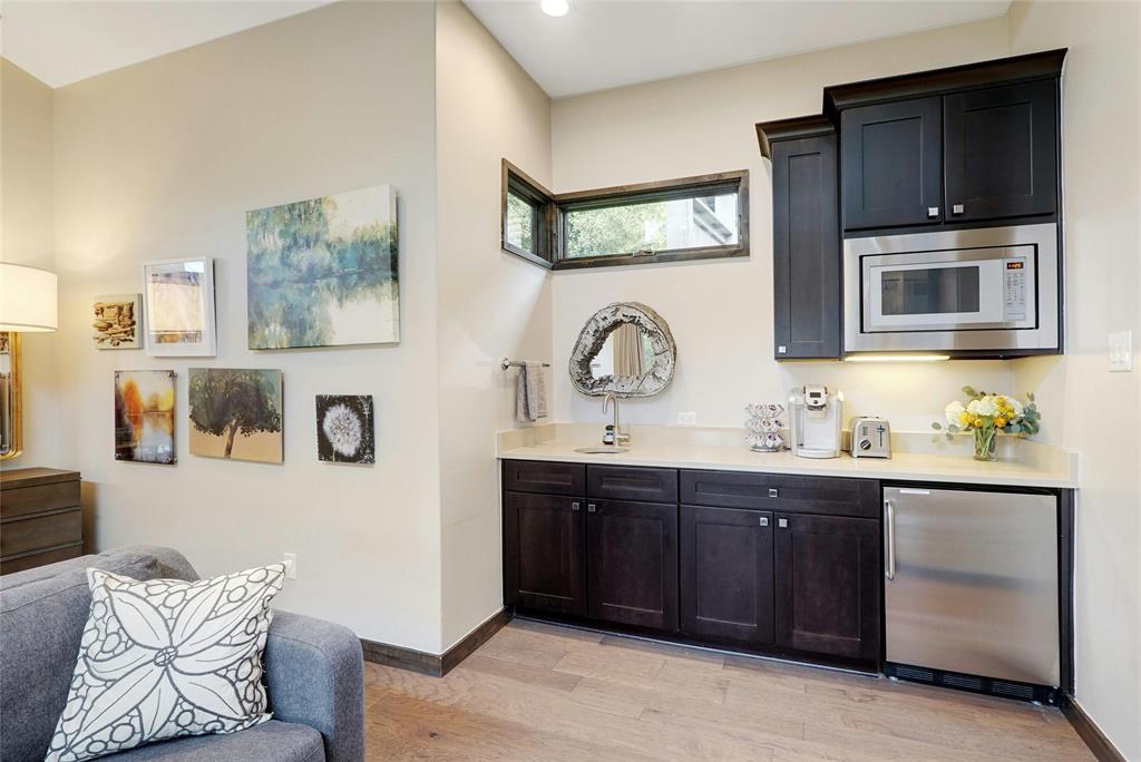 2113 Barbaro WAY # 16