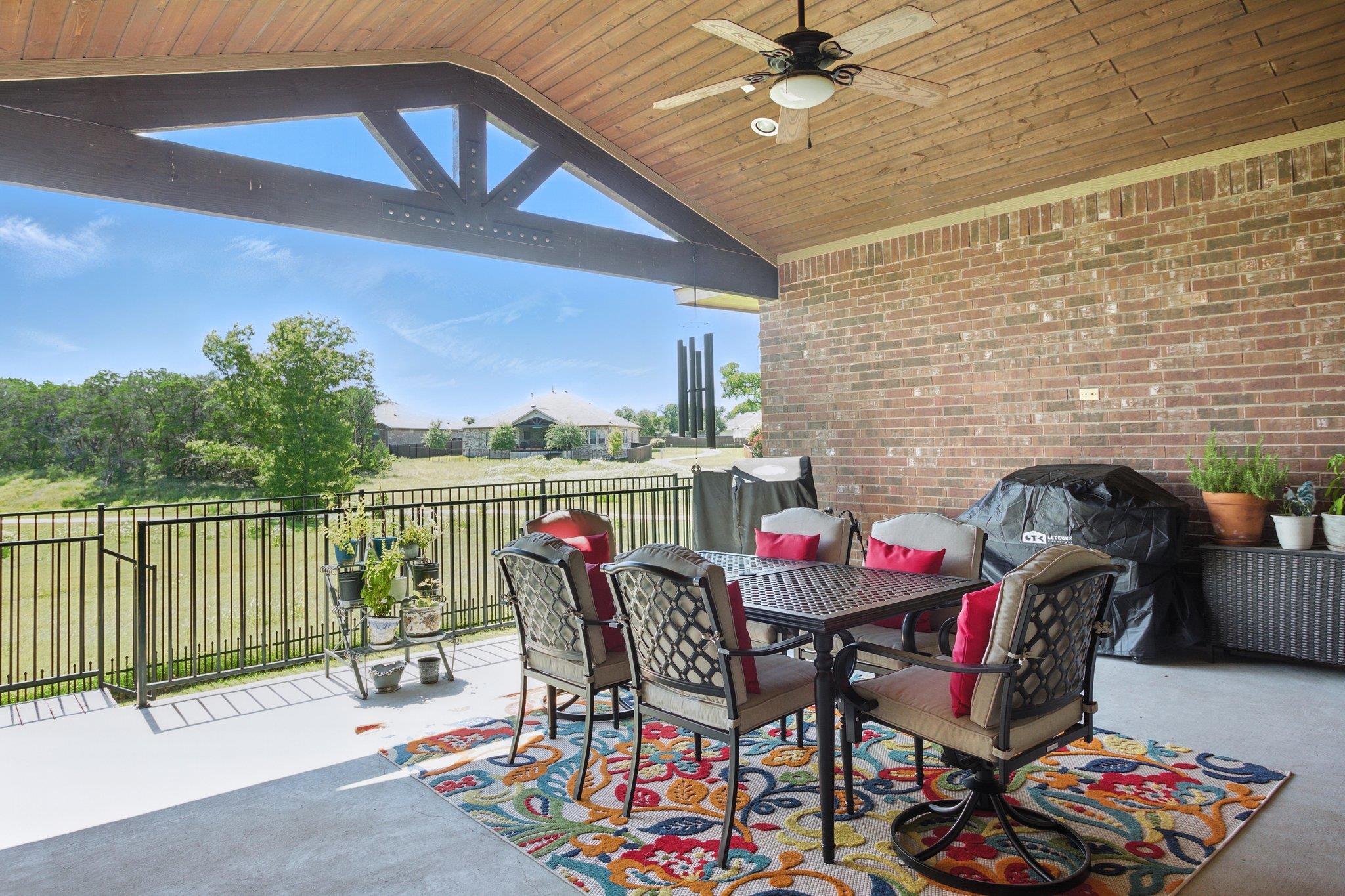 135 Clearwater WAY