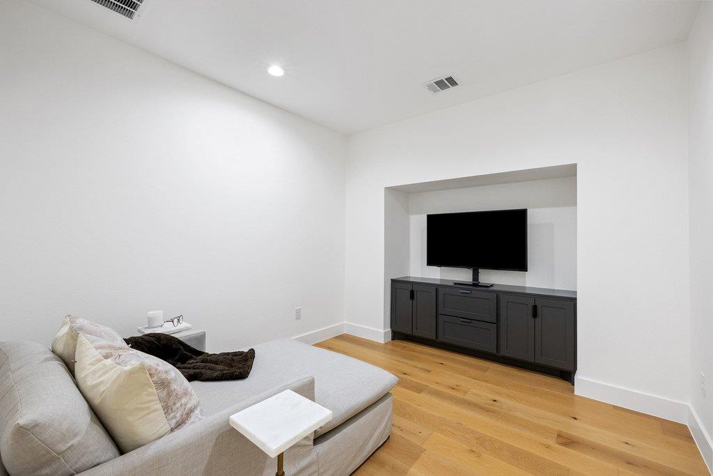 1362 Flint Rock LOOP