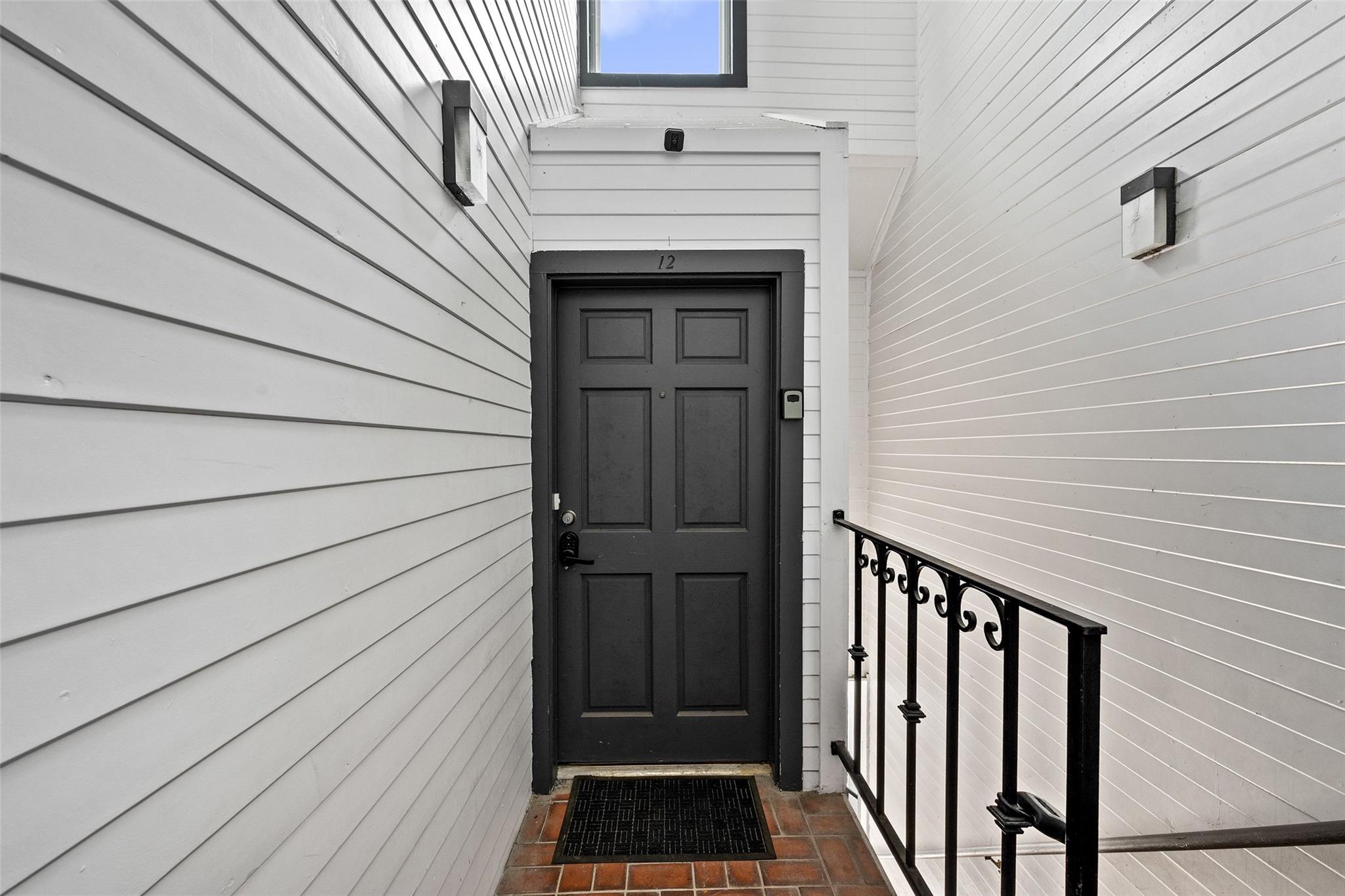 1500 Woodlawn BLVD # 304