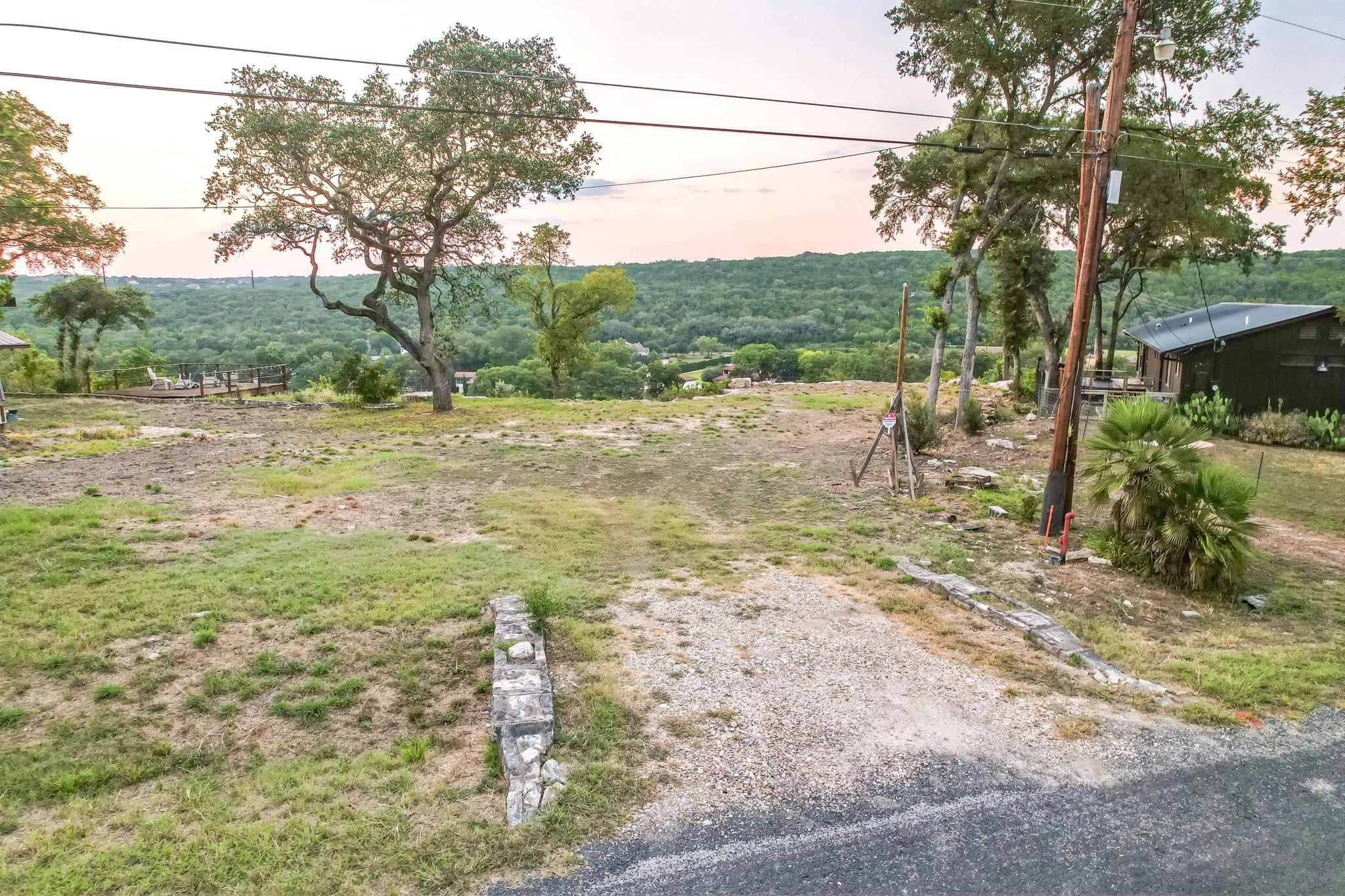 1808 Cliffwood DR