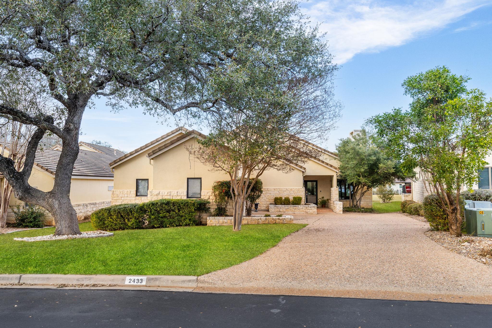 2433 Founders CIR