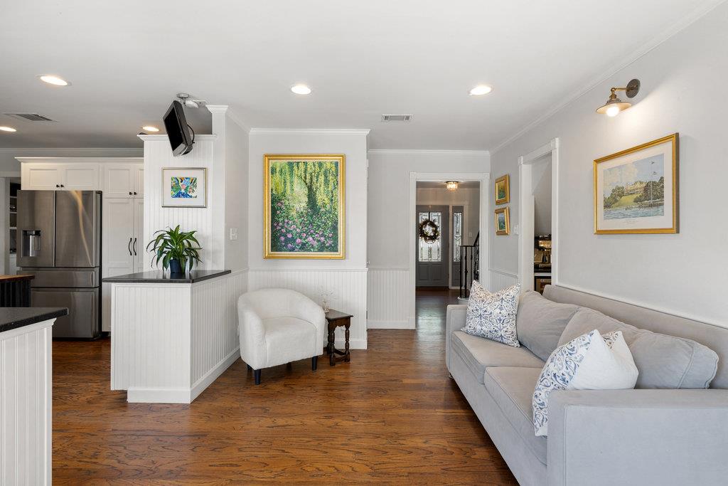 2103 Doral DR, Austin