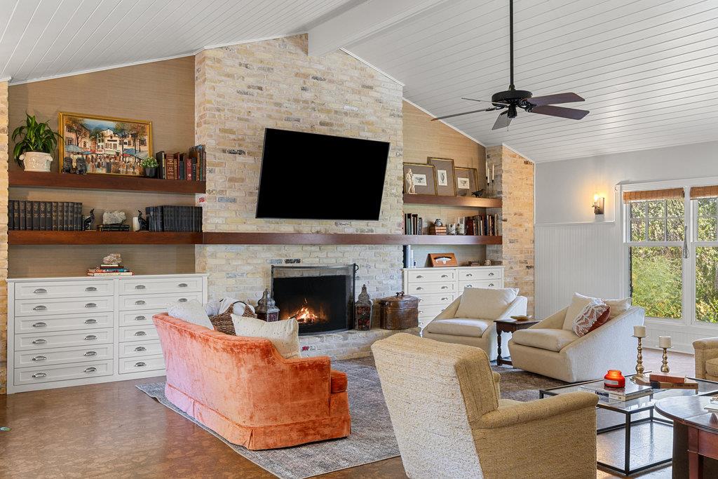 2103 Doral DR, Austin