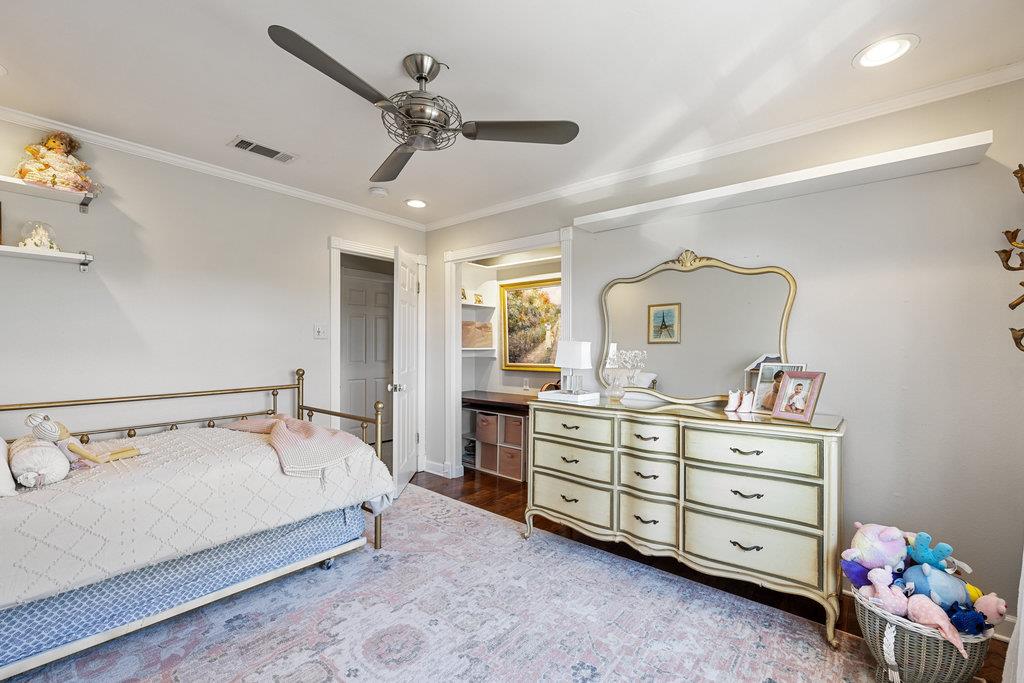 2103 Doral DR, Austin