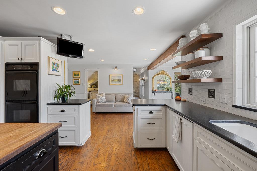 2103 Doral DR, Austin