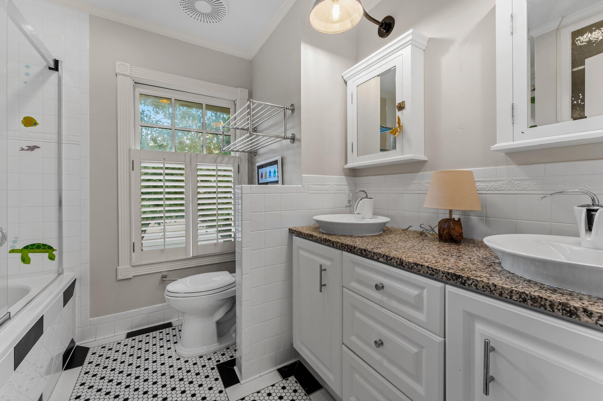 2103 Doral DR, Austin