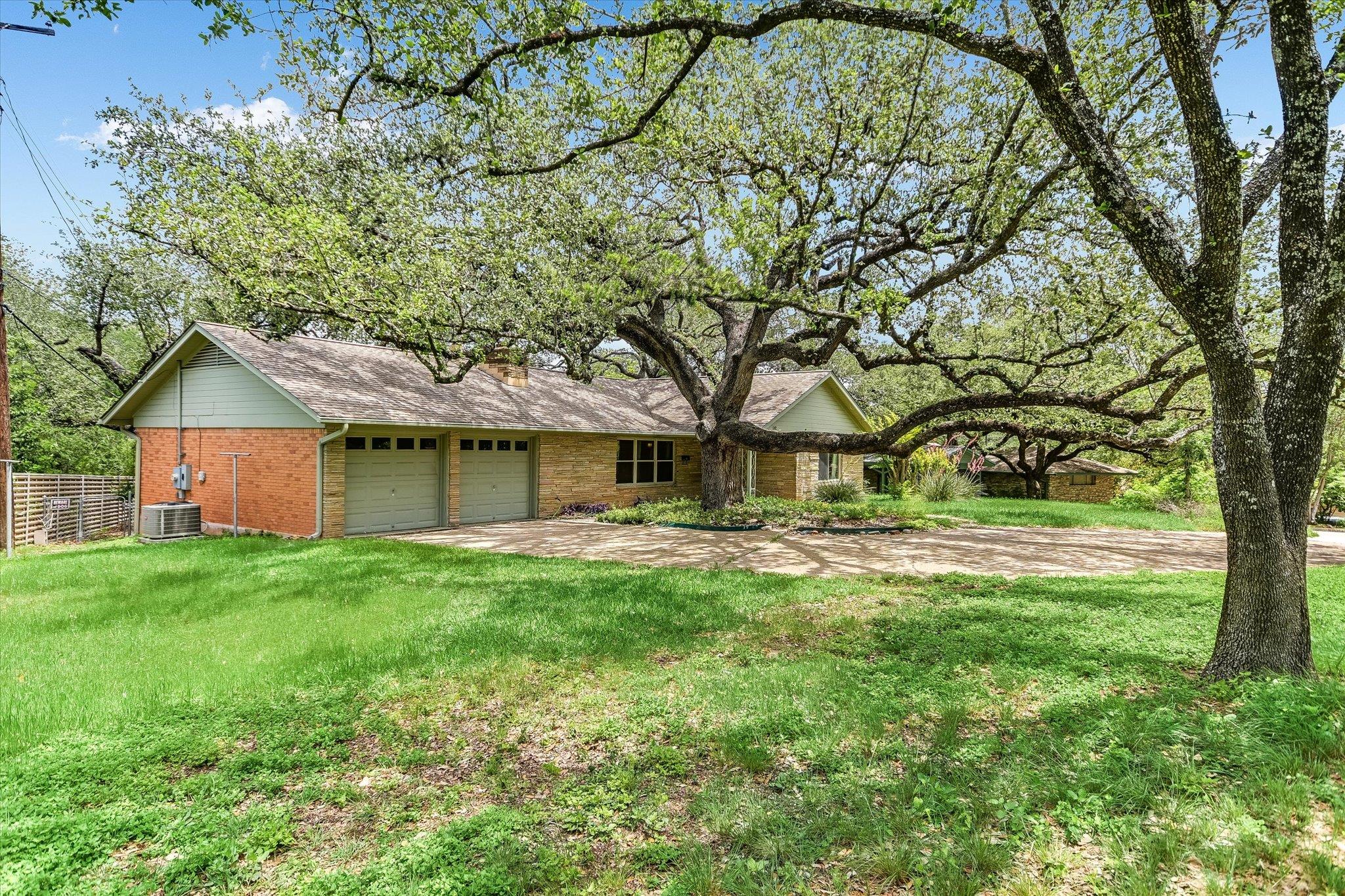 502 Sunset CIR