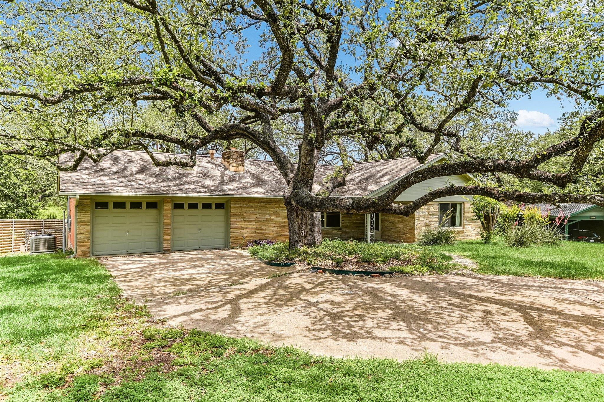 502 Sunset CIR