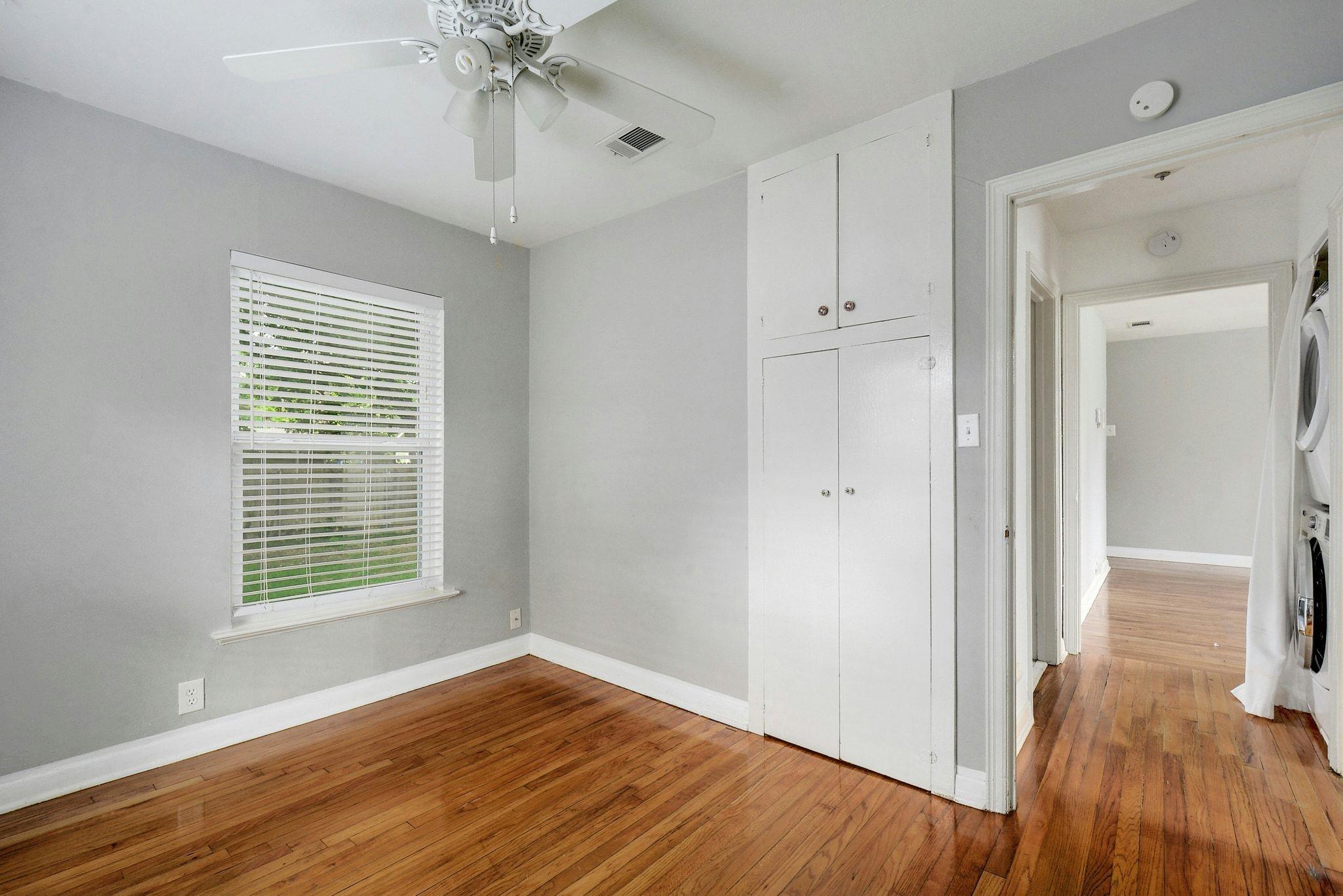 907 E 56th ST, Austin