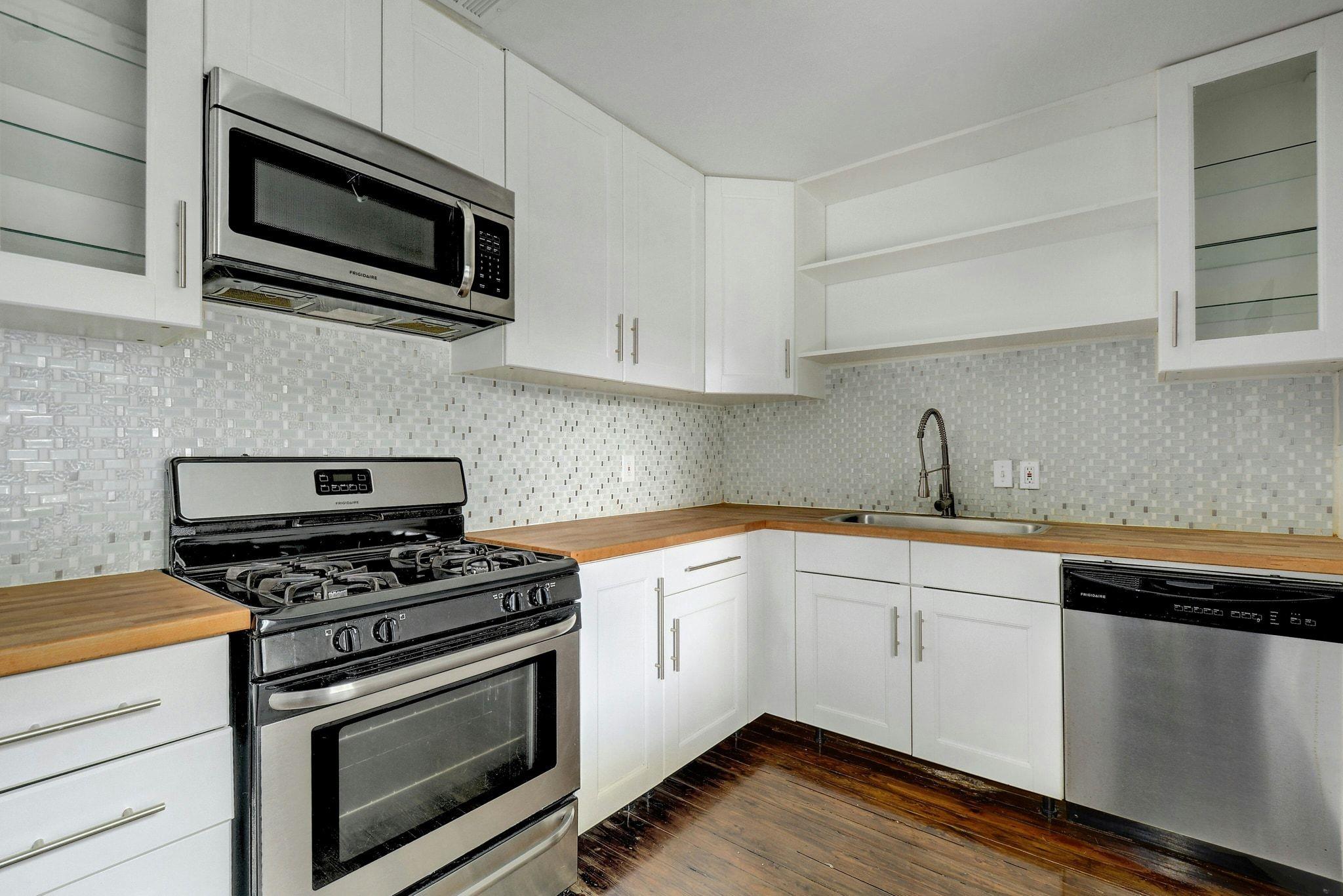 907 E 56th ST, Austin