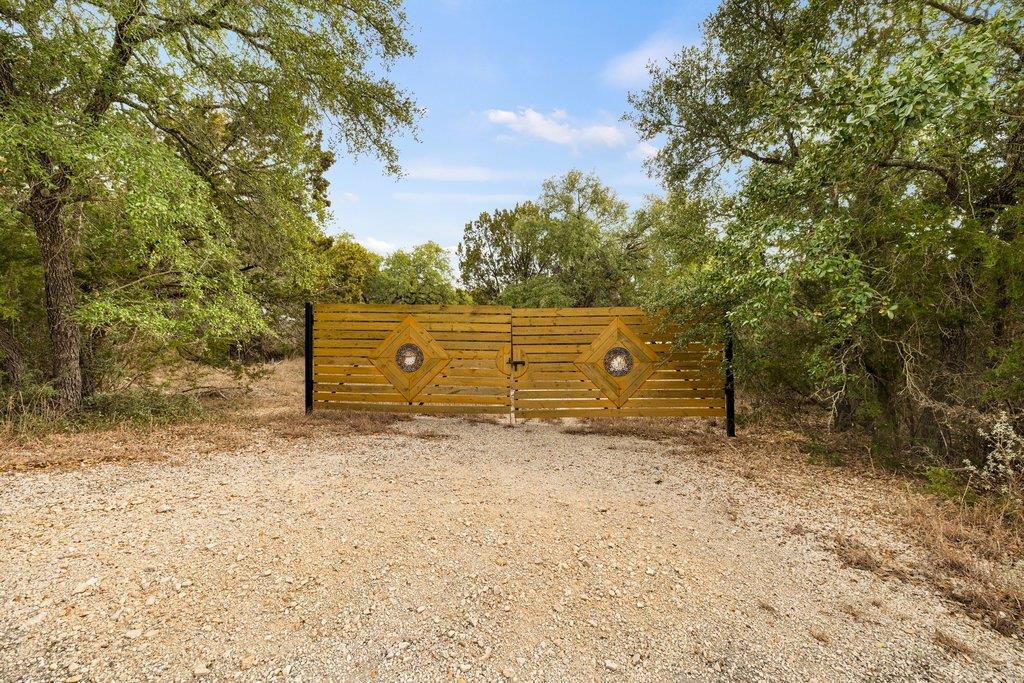321 Lea LN